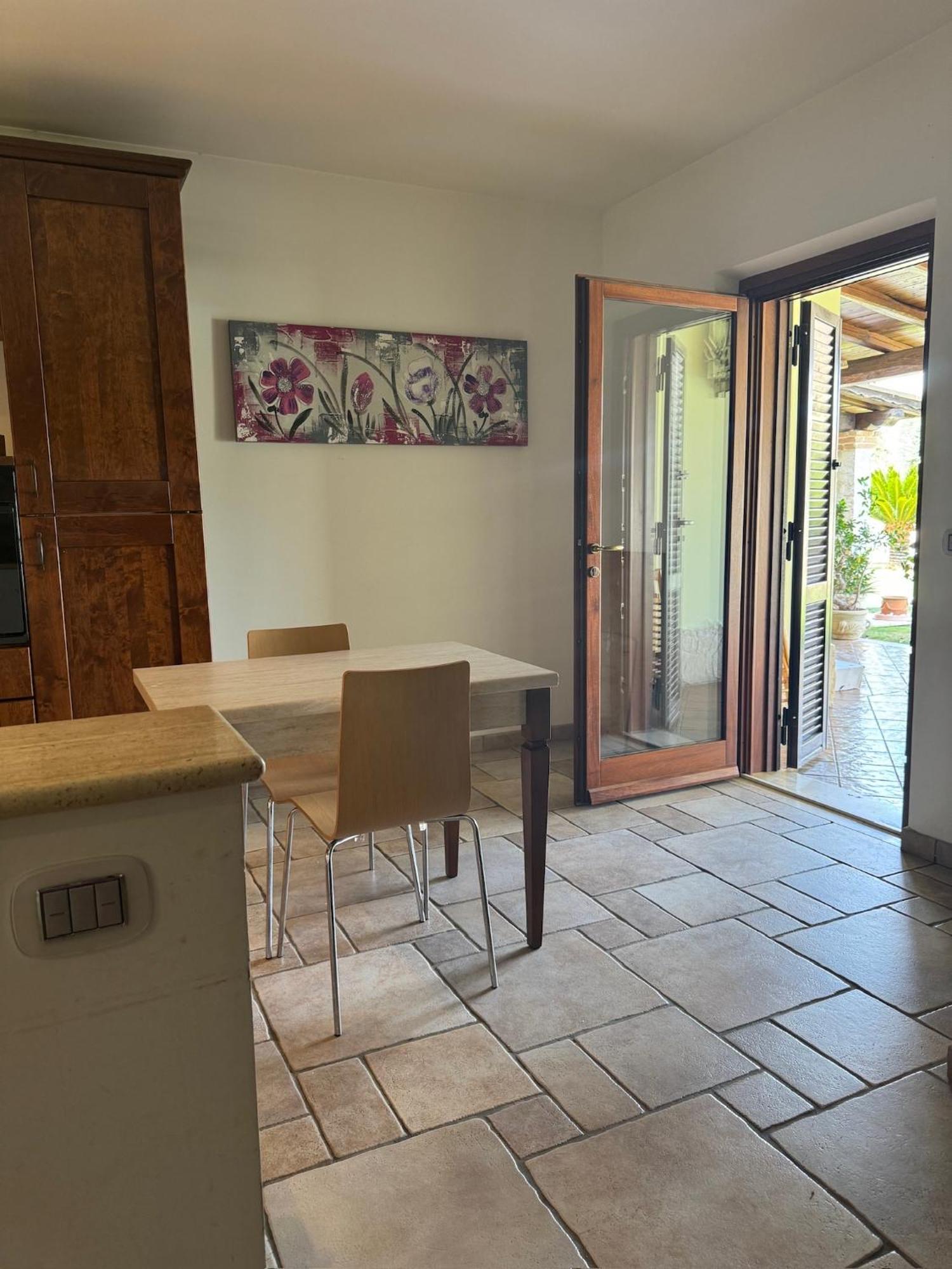 Gold House Luxury Anzio Villa Exterior photo